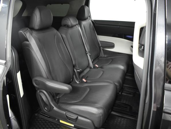 Kia Carnival IV с пробегом 2021 года, цена 4 159 900 рублей, 38177 км, минивэн, Автокод Объявления