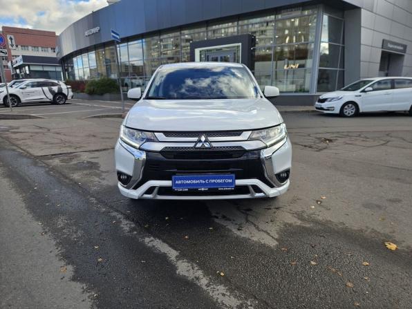 Mitsubishi Outlander III Рестайлинг 3 с пробегом 2022 года, цена 2 450 000 рублей, 32920 км, внедорожник, Автокод Объявления