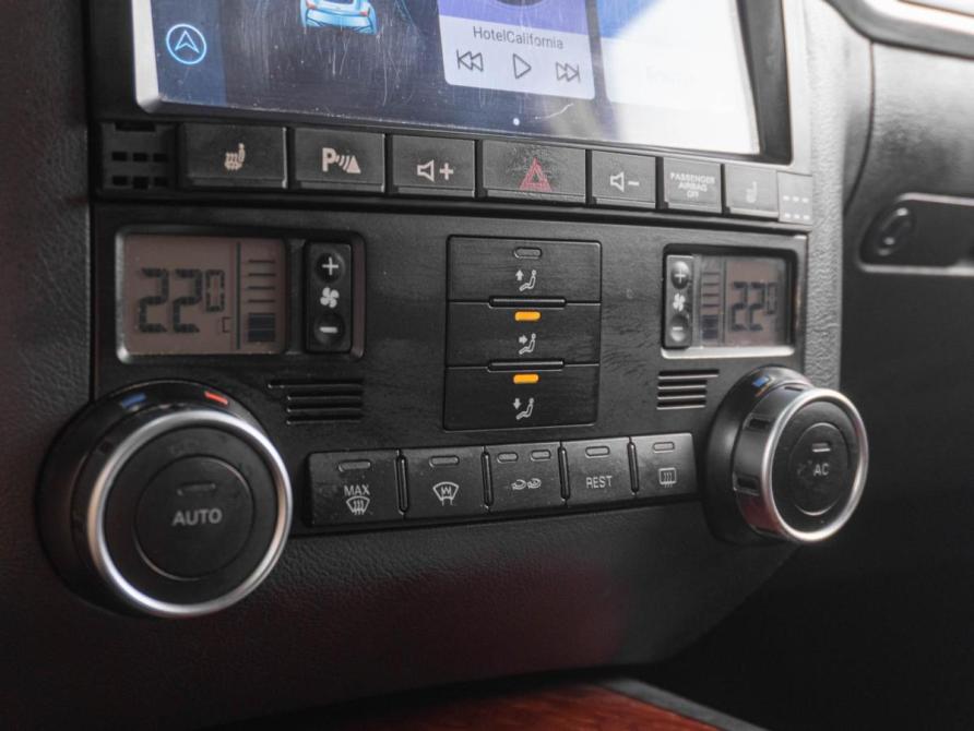 Volkswagen Touareg I Рестайлинг Тюмень  - изображение 15
