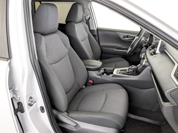 Toyota RAV4 V (XA50) с пробегом 2021 года, цена 3 210 000 рублей, 68974 км, внедорожник, Автокод Объявления