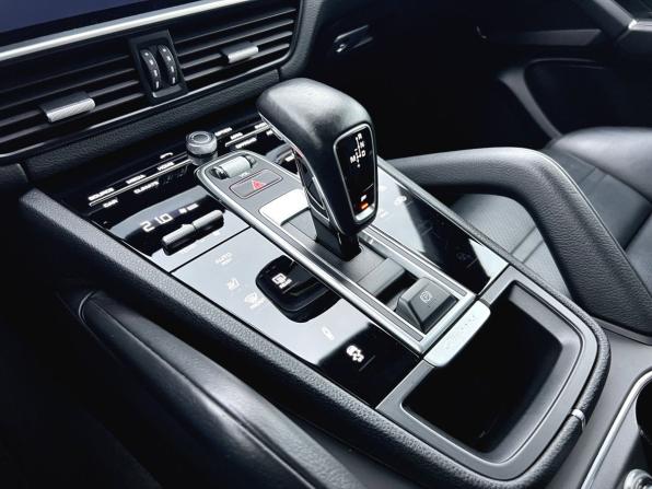 Porsche Cayenne III с пробегом 2019 года, цена 6 650 000 рублей, 121032 км, внедорожник, Автокод Объявления