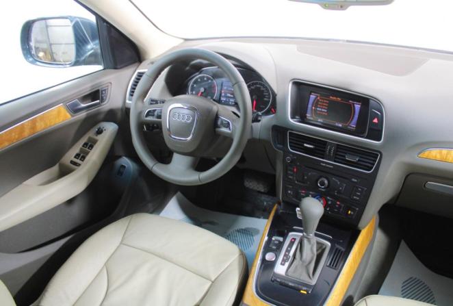 Audi Q5 I (8R) с пробегом 2010 года, цена 1 135 000 рублей, 275562 км, внедорожник, Автокод Объявления