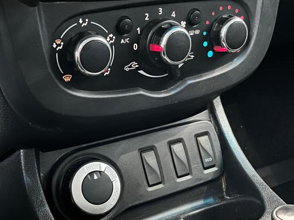 Renault Duster I Рестайлинг с пробегом 2015 года, цена 985 000 рублей, 124530 км, внедорожник, Автокод Объявления