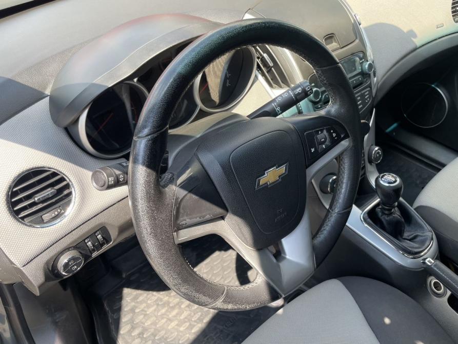 Chevrolet Cruze I Рестайлинг Москва  - изображение 14