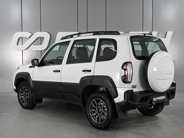 Lada (ВАЗ) Niva Travel I с пробегом 2024 года, цена 1 230 000 рублей, 17742 км, внедорожник, Автокод Объявления