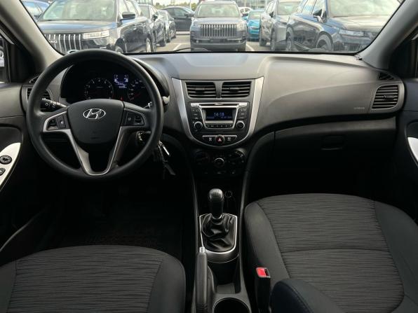 Hyundai Solaris I Рестайлинг с пробегом 2015 года, цена 1 150 000 рублей, 92267 км, седан, Автокод Объявления