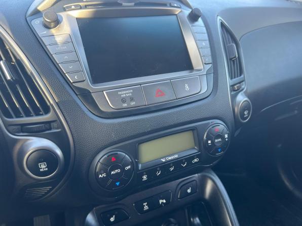 Hyundai ix35 I Рестайлинг с пробегом 2013 года, цена 1 299 000 рублей, 203532 км, внедорожник, Автокод Объявления