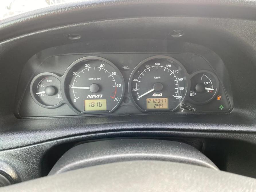 Chevrolet Niva I Рестайлинг Альметьевск  - изображение 8