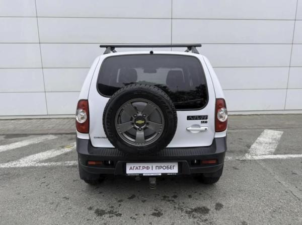 Chevrolet Niva I Рестайлинг с пробегом 2018 года, цена 799 000 рублей, 134247 км, внедорожник, Автокод Объявления