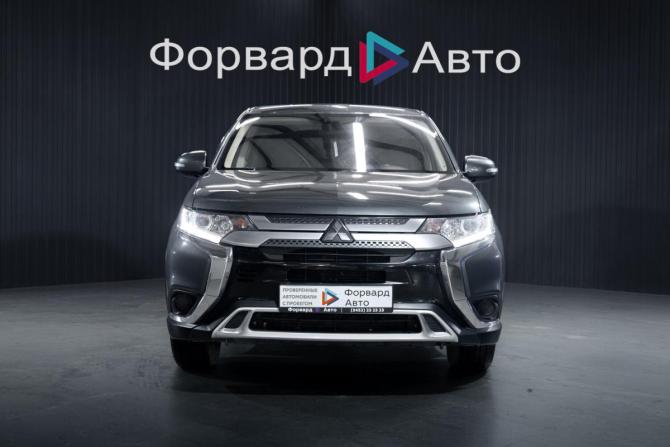 Mitsubishi Outlander III Рестайлинг 2 с пробегом 2018 года, цена 1 899 000 рублей, 206029 км, внедорожник, Автокод Объявления