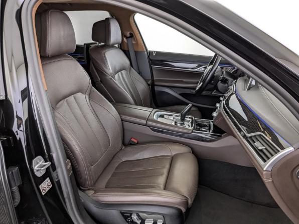 BMW 7 серии VI (G11/G12) Рестайлинг с пробегом 2019 года, цена 5 690 000 рублей, 112070 км, седан, Автокод Объявления