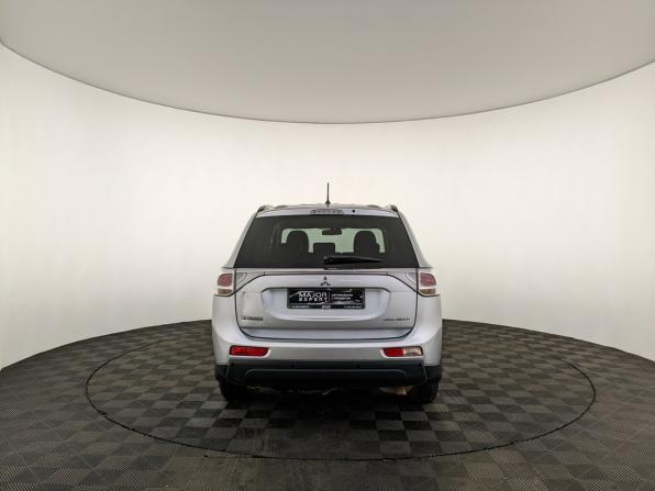 Mitsubishi Outlander III с пробегом 2014 года, цена 2 400 000 рублей, 43000 км, внедорожник, Автокод Объявления