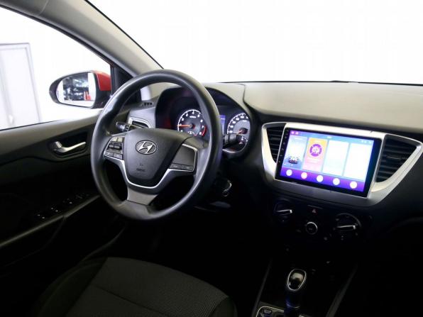 Hyundai Solaris II Рестайлинг с пробегом 2021 года, цена 1 445 000 рублей, 119041 км, седан, Автокод Объявления