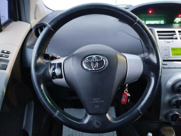 Toyota Yaris II с пробегом 2007 года, цена 430 000 рублей, 330000 км, хэтчбек, Автокод Объявления
