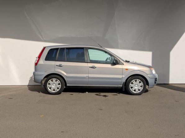 Ford Fusion I Рестайлинг с пробегом 2012 года, цена 800 000 рублей, 111925 км, хэтчбек, Автокод Объявления