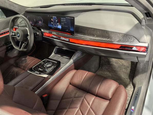 BMW 7 серии VII (G70) с пробегом 2022 года, цена 15 600 000 рублей, 16869 км, седан, Автокод Объявления
