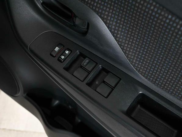 Toyota Vitz III (XP130) Рестайлинг с пробегом 2019 года, цена 1 200 000 рублей, 98004 км, хэтчбек, Автокод Объявления