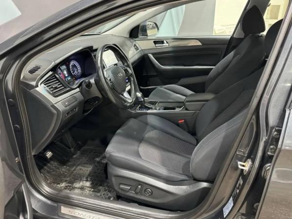 Hyundai Sonata VII (LF) Рестайлинг с пробегом 2017 года, цена 1 495 000 рублей, 247793 км, седан, Автокод Объявления