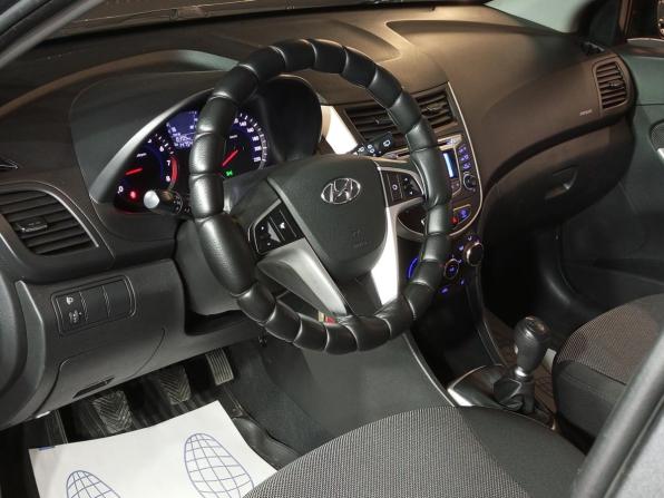 Hyundai Solaris I с пробегом 2013 года, цена 755 000 рублей, 147544 км, хэтчбек, Автокод Объявления