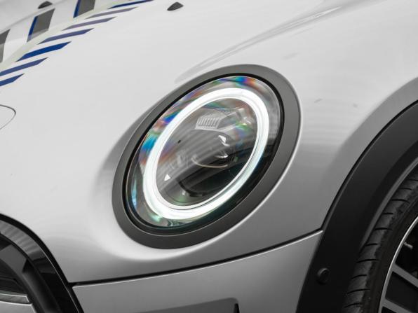 Mini Hatch III (F55/F56) Рестайлинг 2 с пробегом 2022 года, цена 3 890 000 рублей, 17160 км, хэтчбек, Автокод Объявления
