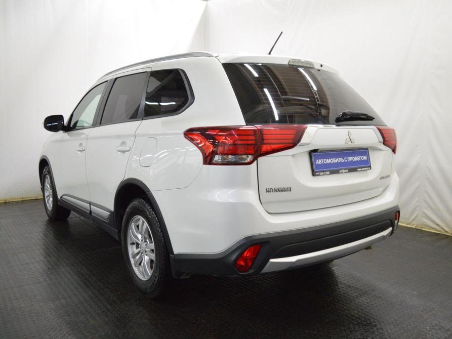 Mitsubishi Outlander III Рестайлинг 2 Санкт-Петербург  - изображение 7