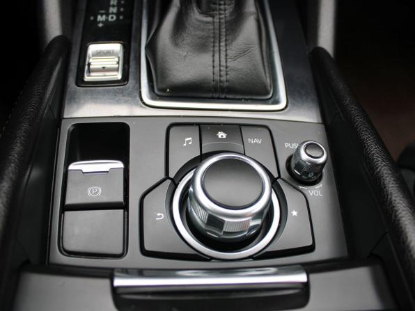 Mazda 6 III (GJ) Рестайлинг с пробегом 2016 года, цена 1 749 000 рублей, 163994 км, седан, Автокод Объявления