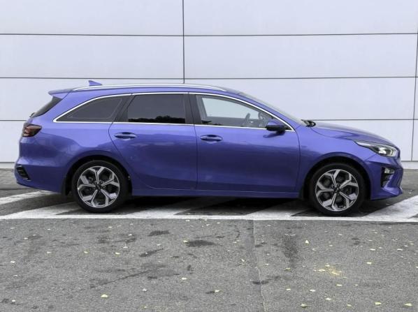 Kia Ceed III с пробегом 2021 года, цена 1 900 000 рублей, 74800 км, универсал, Автокод Объявления