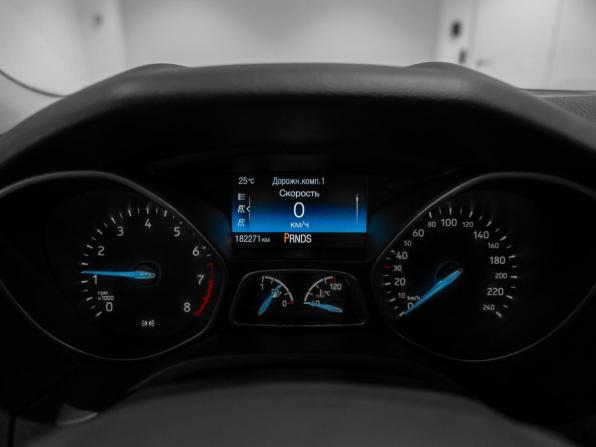 Ford Focus III Рестайлинг с пробегом 2016 года, цена 1 095 000 рублей, 181550 км, хэтчбек, Автокод Объявления