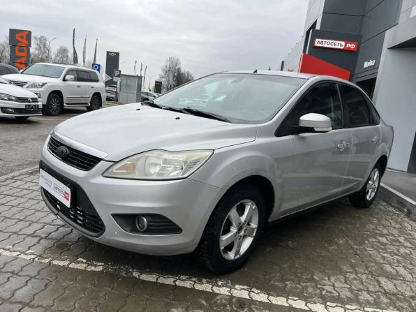 Ford Focus II Рестайлинг с пробегом 2010 года, цена 280 000 рублей, 499988 км, седан, Автокод Объявления