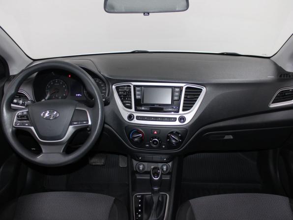 Hyundai Solaris II Рестайлинг с пробегом 2021 года, цена 1 729 900 рублей, 81907 км, седан, Автокод Объявления