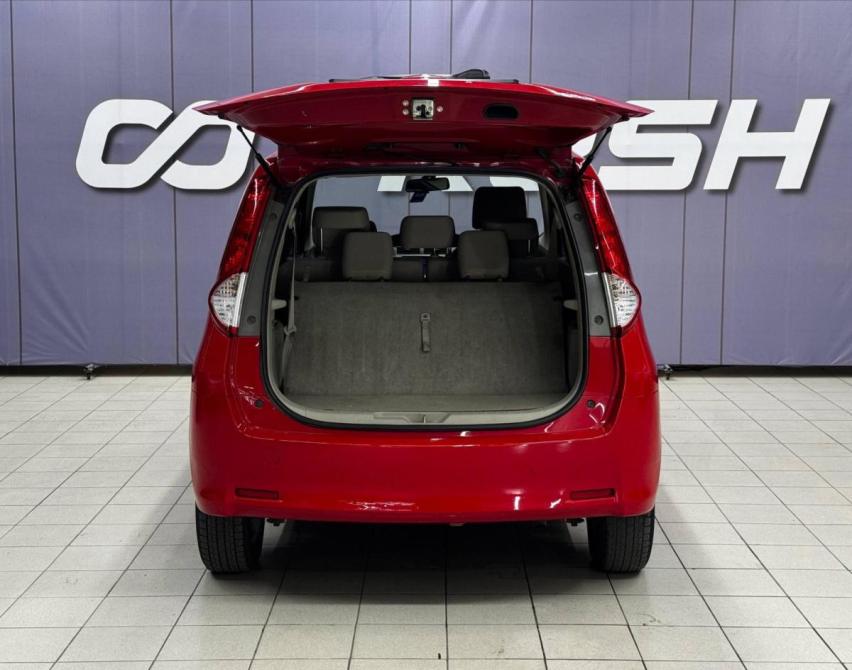 Toyota Passo Sette Благовещенск  - изображение 5