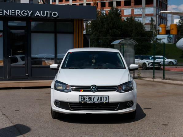 Volkswagen Polo V с пробегом 2011 года, цена 570 000 рублей, 252804 км, седан, Автокод Объявления