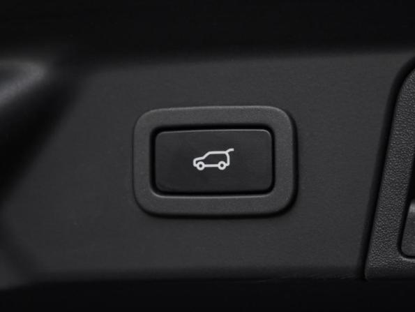 Land Rover Range Rover Velar I с пробегом 2019 года, цена 3 990 000 рублей, 99301 км, внедорожник, Автокод Объявления