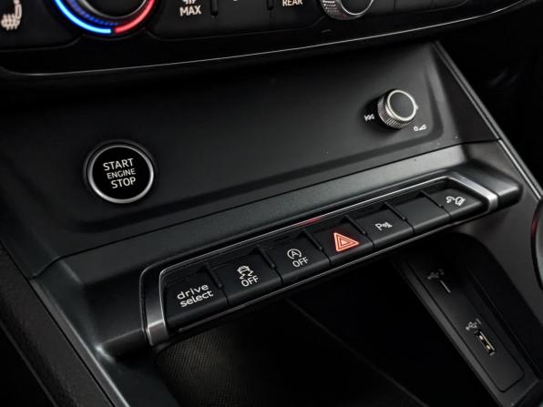 Audi Q3 Sportback II (F3) с пробегом 2021 года, цена 3 050 000 рублей, 137529 км, внедорожник, Автокод Объявления