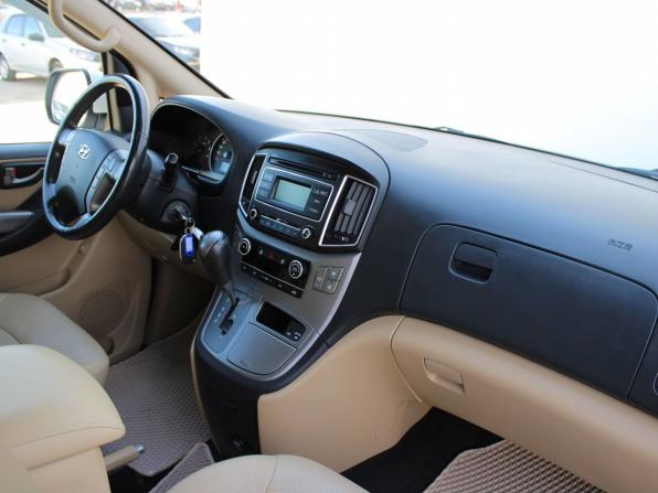 Hyundai H-1 II Рестайлинг 2 с пробегом 2020 года, цена 3 129 000 рублей, 113556 км, минивэн, Автокод Объявления