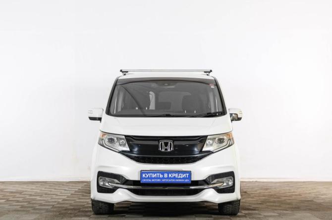 Honda Stepwgn V с пробегом 2016 года, цена 2 029 000 рублей, 191000 км, минивэн, Автокод Объявления