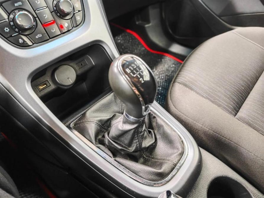 Opel Astra J Рестайлинг Набережные Челны  - изображение 13