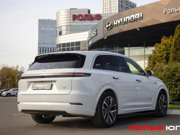 Li Auto (Lixiang) L7 I Рестайлинг с пробегом 2024 года, цена 7 188 000 рублей, 26110 км, внедорожник, Автокод Объявления