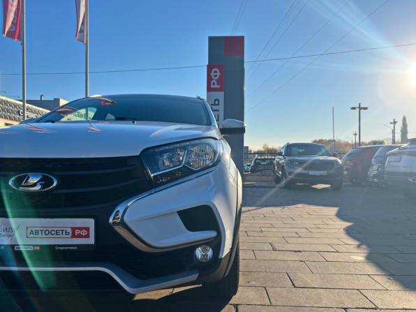 Lada (ВАЗ) XRAY I с пробегом 2018 года, цена 1 027 600 рублей, 71010 км, хэтчбек, Автокод Объявления