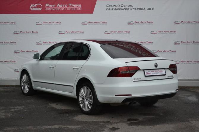Skoda Superb II Рестайлинг с пробегом 2014 года, цена 1 190 000 рублей, 238530 км, лифтбек, Автокод Объявления
