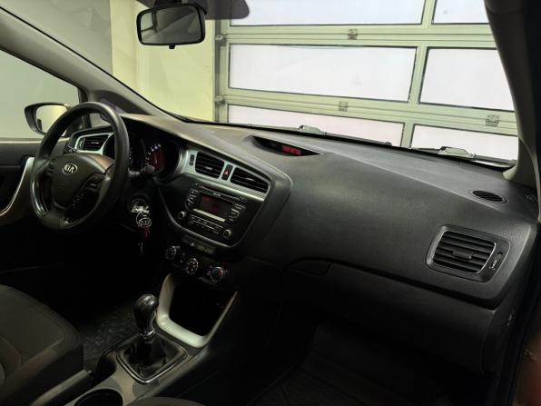 Kia Ceed II с пробегом 2013 года, цена 910 000 рублей, 150461 км, хэтчбек, Автокод Объявления
