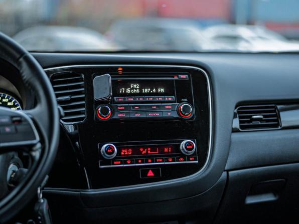 Mitsubishi Outlander III Рестайлинг 3 с пробегом 2021 года, цена 2 420 000 рублей, 60756 км, внедорожник, Автокод Объявления