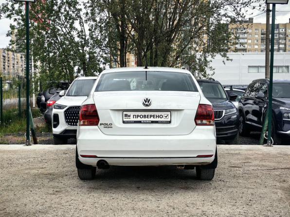 Volkswagen Polo V Рестайлинг с пробегом 2016 года, цена 849 000 рублей, 178000 км, седан, Автокод Объявления