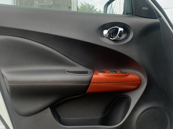 Nissan Juke I Рестайлинг с пробегом 2018 года, цена 1 599 000 рублей, 76649 км, внедорожник, Автокод Объявления