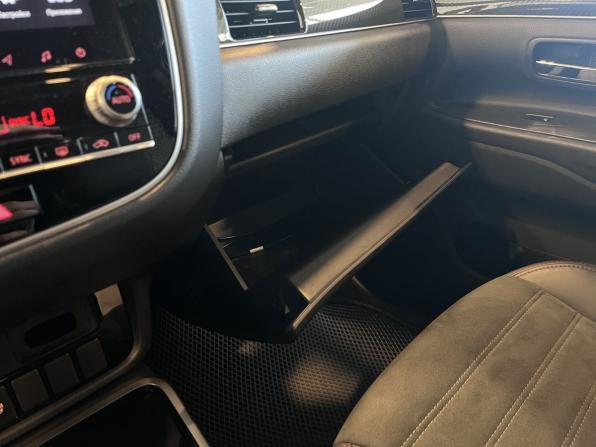 Mitsubishi Outlander III Рестайлинг 3 с пробегом 2022 года, цена 3 135 000 рублей, 31744 км, внедорожник, Автокод Объявления