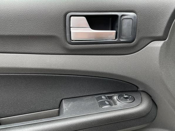 Ford Focus II с пробегом 2005 года, цена 390 000 рублей, 211827 км, седан, Автокод Объявления