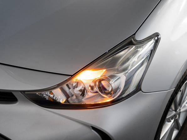 Toyota Prius Alpha I (ZVW40/41) Рестайлинг с пробегом 2014 года, цена 1 415 300 рублей, 142253 км, универсал, Автокод Объявления