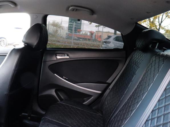 Hyundai Solaris I Рестайлинг с пробегом 2015 года, цена 997 000 рублей, 125256 км, седан, Автокод Объявления