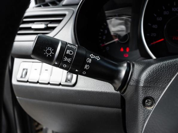 Kia Rio III Рестайлинг с пробегом 2015 года, цена 1 065 000 рублей, 212590 км, хэтчбек, Автокод Объявления