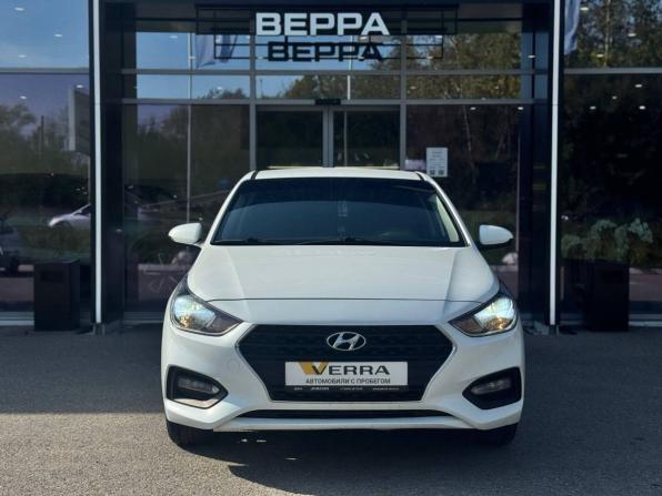 Hyundai Solaris II с пробегом 2018 года, цена 1 370 000 рублей, 99765 км, седан, Автокод Объявления